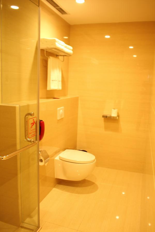 Intercity Hotel Qingdao Zewnętrze zdjęcie