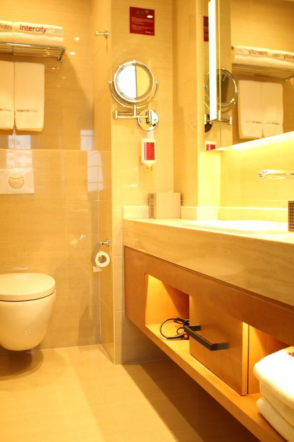 Intercity Hotel Qingdao Zewnętrze zdjęcie